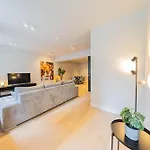 Alphabet - Jufferstraat 10 Appartement *