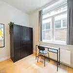 Alphabet - Jufferstraat 10