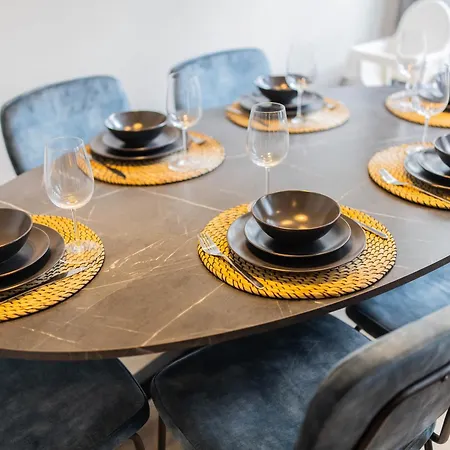 Alphabet - Jufferstraat 10 *