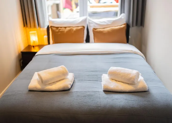 Lejlighed Alphabet - Jufferstraat 10 *