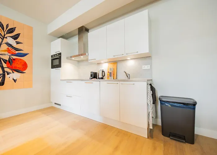 Alphabet - Jufferstraat 10