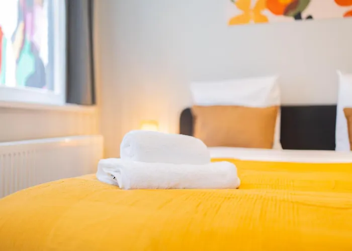 Alphabet - Jufferstraat 10 *