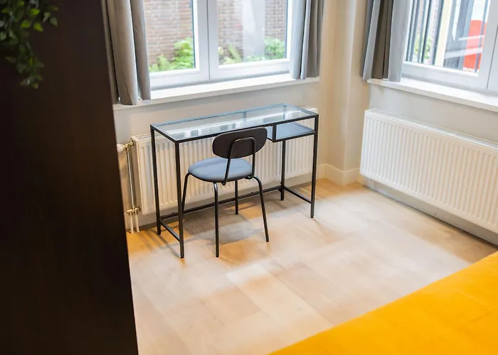 Alphabet - Jufferstraat 10