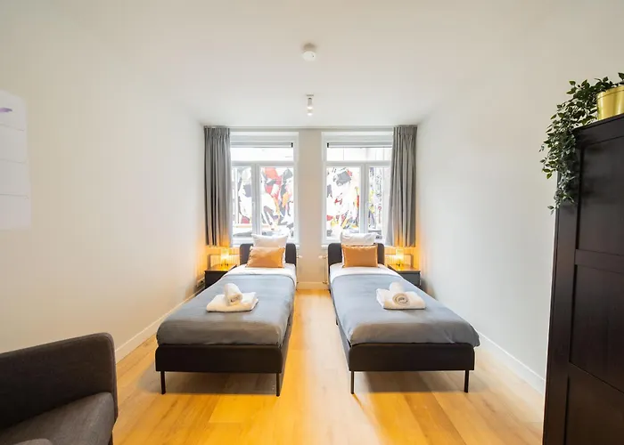 Alphabet - Jufferstraat 10 * רוטרדם